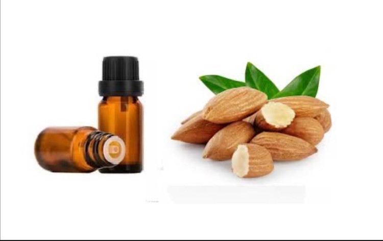 اسانس خوراکی بادام تلخ خارجی اصل ۱۰۰۰میلی لیتر